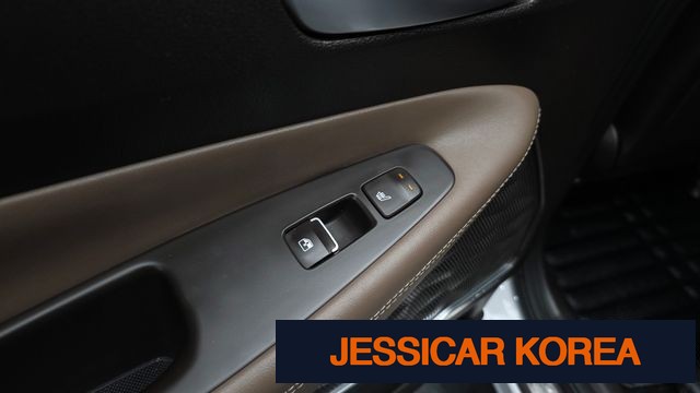 2019 Hyundai Santa Fe TM - Thumbnail 2