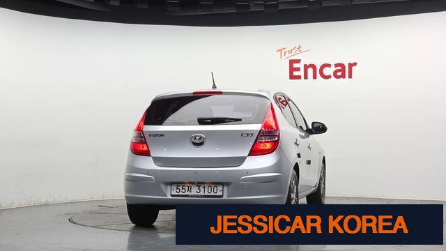 2011 Hyundai i30 - Thumbnail 17