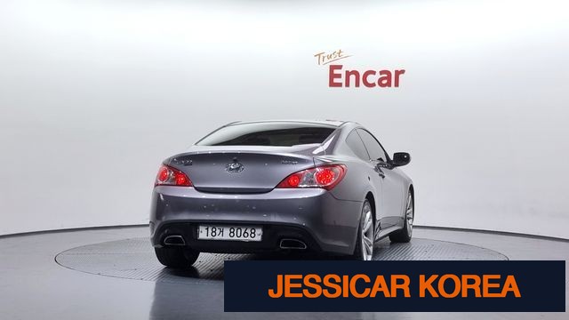 2009 Hyundai Genesis Coupe - Thumbnail 9
