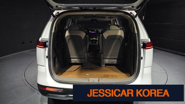 2022 Kia Carnival 4th Gen - Thumbnail 15