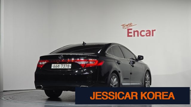 2015 Hyundai Grandeur HG - Thumbnail 18
