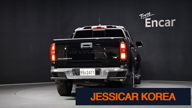 2022 Chevrolet Real New Colorado - Thumbnail 6