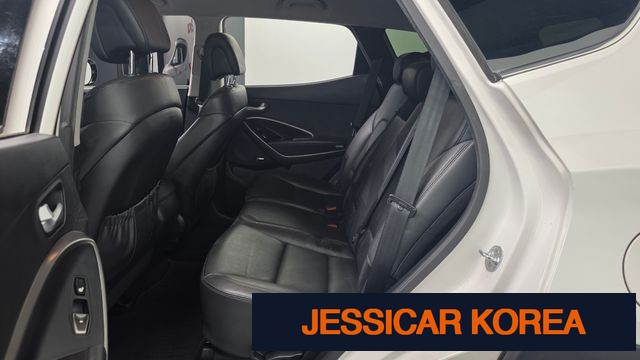2014 Hyundai Santa Fe DM - Thumbnail 9