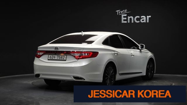 2013 Hyundai Grandeur HG - Thumbnail 3