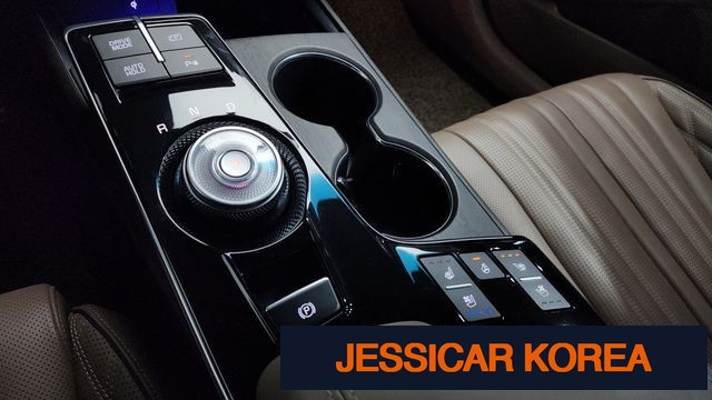 2023 Kia K8 - Thumbnail 12