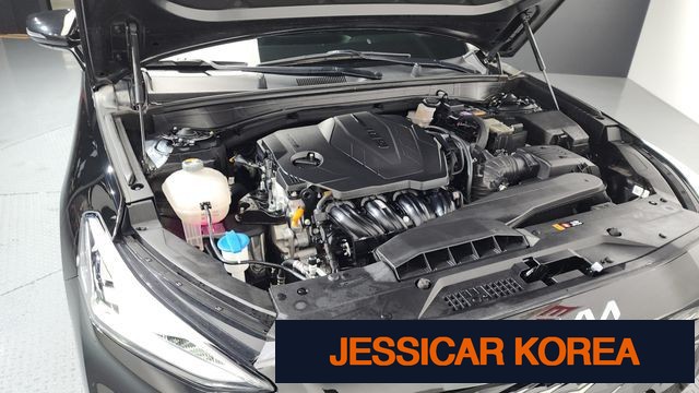 2023 Kia K8 - Thumbnail 14