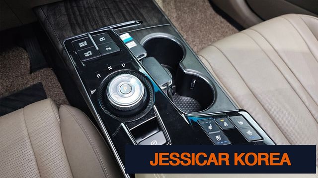 2022 Kia K8 Hybrid - Thumbnail 3