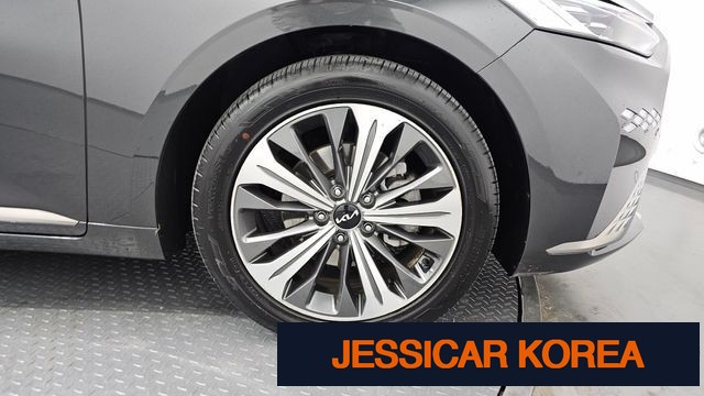2022 Kia K8 Hybrid - Thumbnail 13