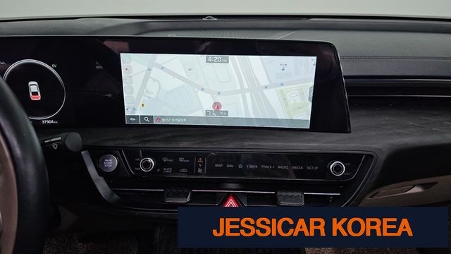 2022 Kia K8 Hybrid - Thumbnail 18