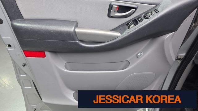 2015 Hyundai Grand Starex - Thumbnail 11