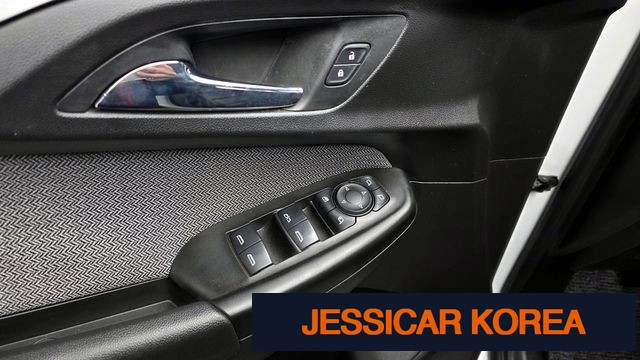 2021 Chevrolet Trailblazer - Thumbnail 4