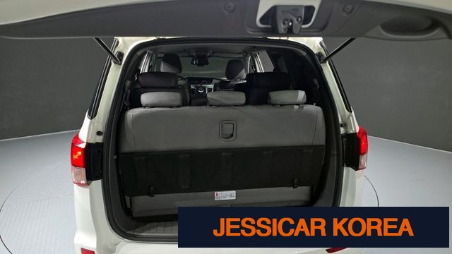2016 KG Mobility Korando Turismo - Thumbnail 9