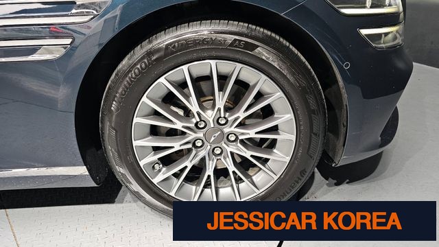 2022 Genesis G80 (RG3) - Thumbnail 18