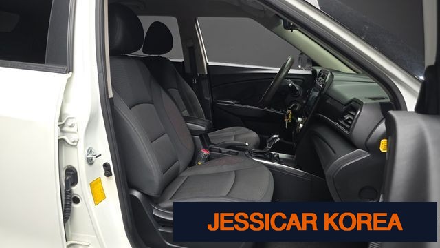 2022 KG Mobility Very New Tivoli - Thumbnail 5