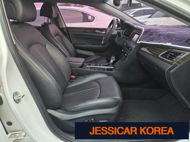 2016 Hyundai LF Sonata - Thumbnail 8
