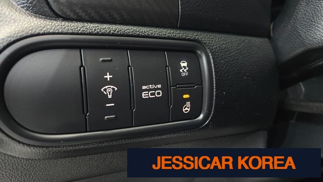 2015 Kia K3 - Thumbnail 19