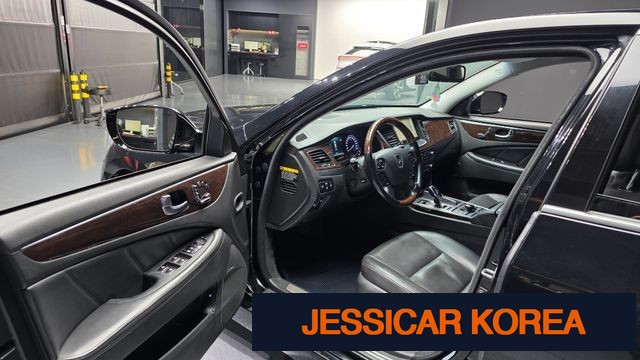 2015 Hyundai Equus (new model) - Thumbnail 2