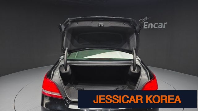 2015 Hyundai Equus (new model) - Thumbnail 10