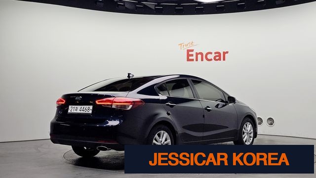 2017 Kia The New K3 - Thumbnail 7