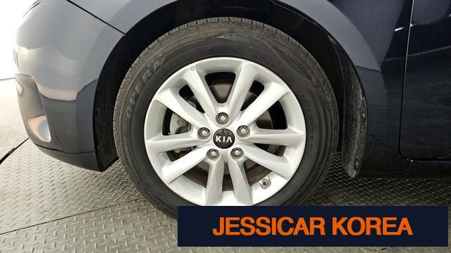 2017 Kia The New K3 - Thumbnail 18