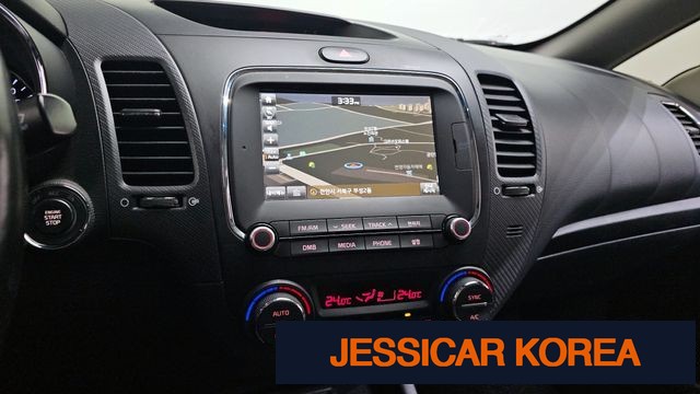 2017 Kia The New K3 - Thumbnail 19