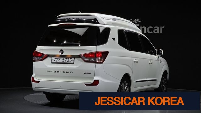 2016 KG Mobility Korando Turismo - Thumbnail 6