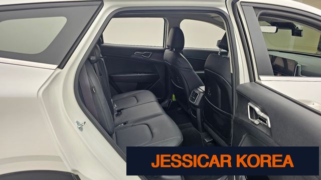 2024 Kia Sportage 5th Gen - Thumbnail 2