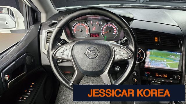 2016 KG Mobility Korando Sports - Thumbnail 3