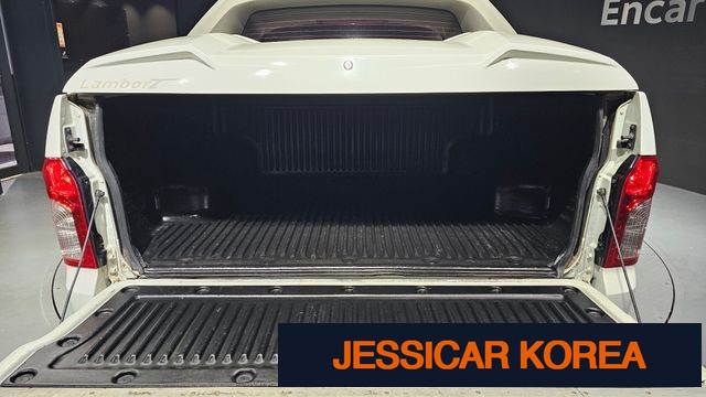 2016 KG Mobility Korando Sports - Thumbnail 11