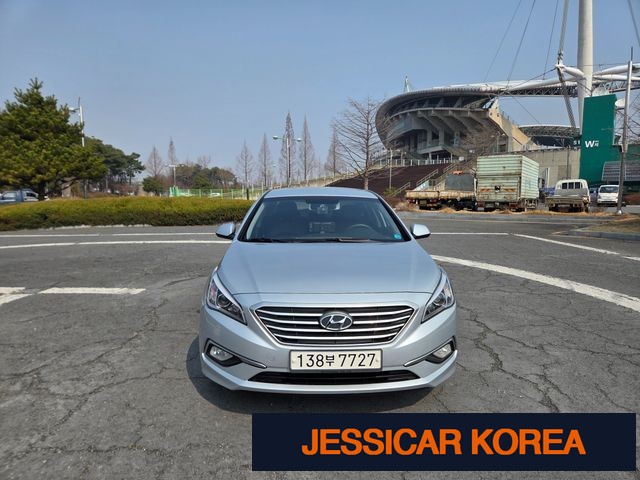 2017 Hyundai LF Sonata - Thumbnail 16