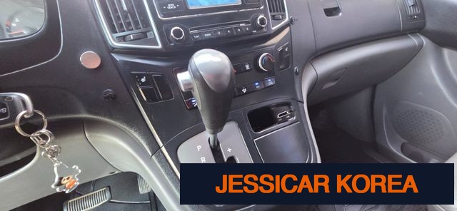 2017 Hyundai Grand Starex - Thumbnail 3