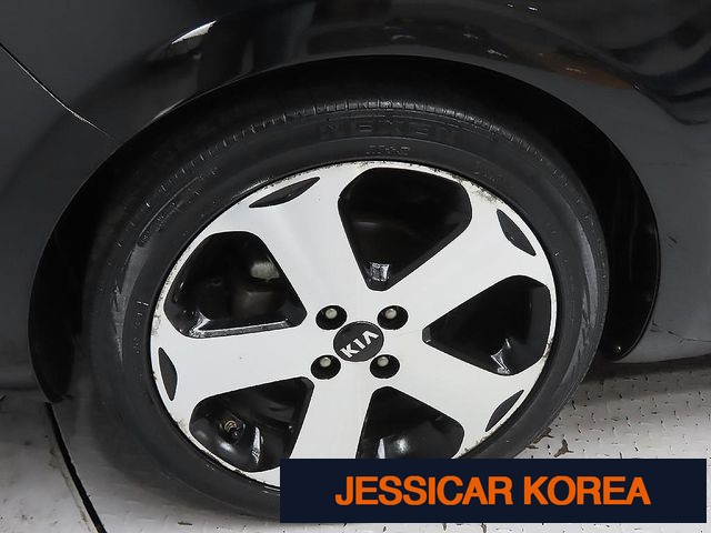2013 Kia All New Pride - Thumbnail 6
