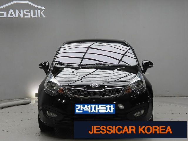 2013 Kia All New Pride - Thumbnail 12
