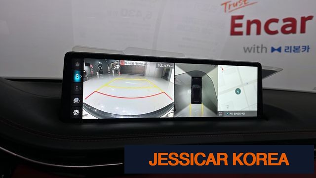 2023 Genesis GV70 - Thumbnail 12