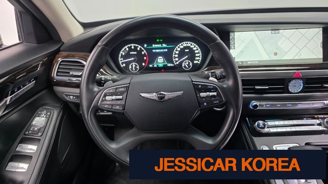 2021 Genesis G90 - Thumbnail 10