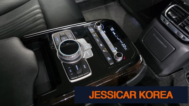 2021 Genesis G90 - Thumbnail 12