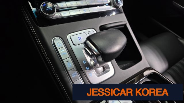 2021 Genesis G90 - Thumbnail 13