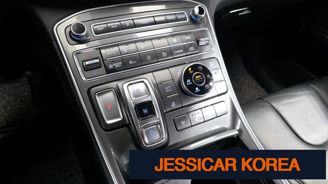 2023 Hyundai The New Santa Fe - Thumbnail 9