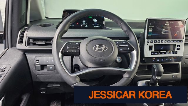 2025 Hyundai Staria - Thumbnail 12