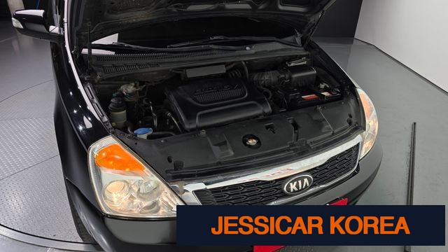 2013 Kia Carnival R - Thumbnail 6