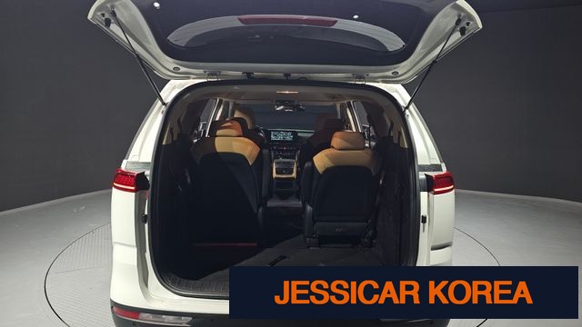 2023 Kia Carnival 4th Gen - Thumbnail 18