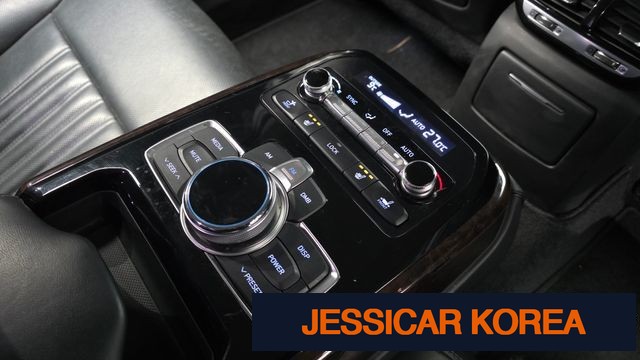 2016 Genesis EQ900 - Thumbnail 3