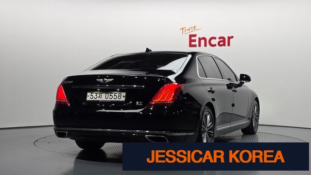 2016 Genesis EQ900 - Thumbnail 7