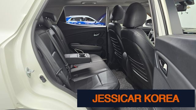 2017 KG Mobility Tivoli - Thumbnail 3