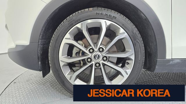 2017 KG Mobility Tivoli - Thumbnail 5