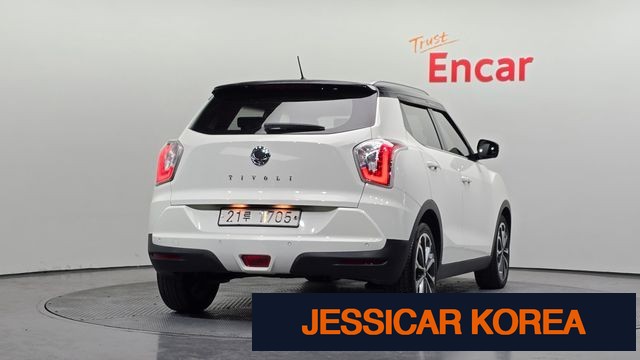 2017 KG Mobility Tivoli - Thumbnail 19