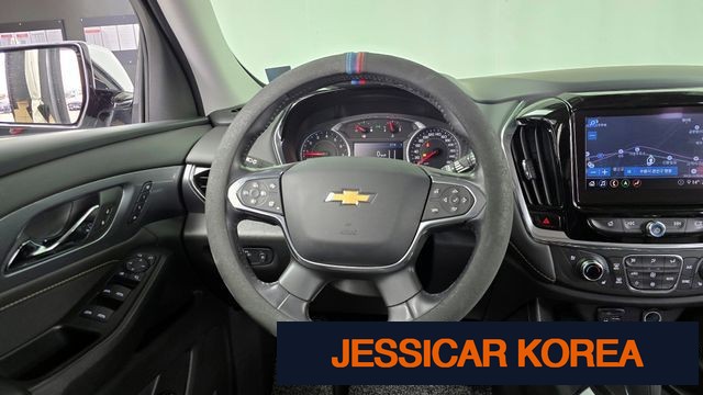 2020 Chevrolet Traverse - Thumbnail 2