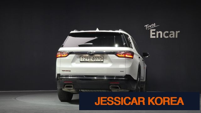2020 Chevrolet Traverse - Thumbnail 9
