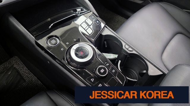 2024 Kia Sportage 5th generation hybrid - Thumbnail 3