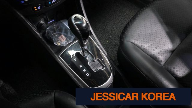 2011 Hyundai Accent (new model) - Thumbnail 3